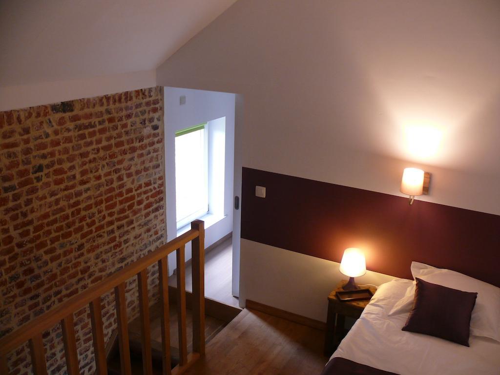 Gite La Malavisee Leernes Room photo